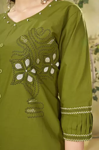 Ollive pure cotton embroidered co-ord set