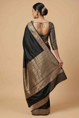 Black Colour Semi Silk Banarasi Saree with  plain anchal border  work 2