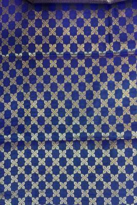 Royal Blue Semi Silk Banarasi Saree With  Floral Zari Work 5