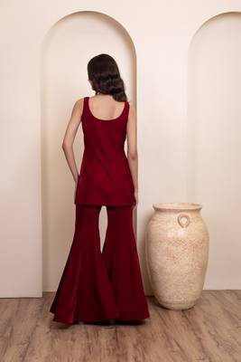 Maroon solid velvet sharara set with choker dupatta for women 2