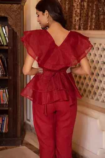Magenta solid georgette v-neck ruffle top & flared pant co-ord set for women