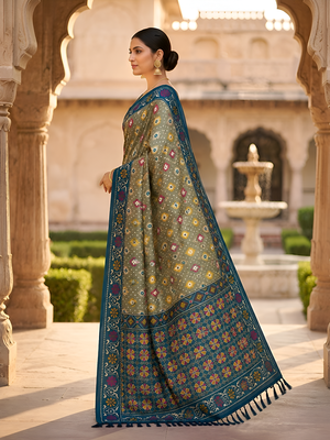 Green patola silk saree with zari weaving meenakari patola design 4
