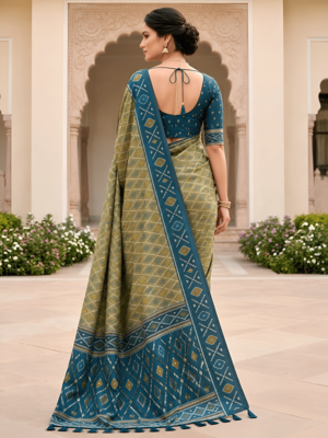 Green patola silk saree with zari weaving meenakari patola design 4