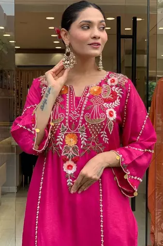 Women's pink chanderi embroidered straight kurta set for with pant and dupatta