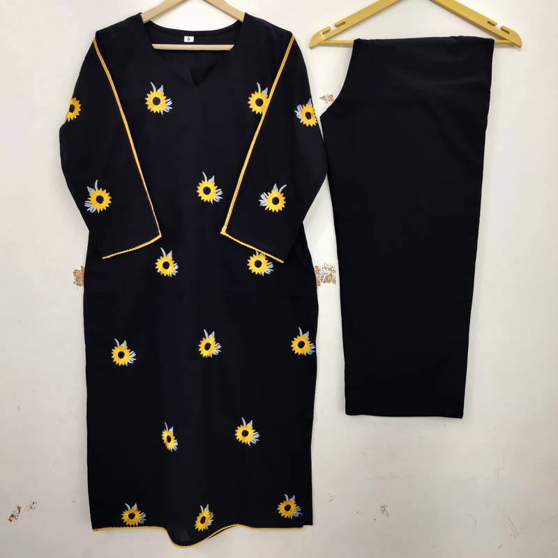 Beautiful black cord set