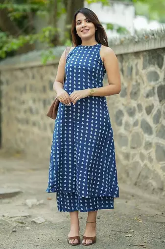 Beautiful blue cord set