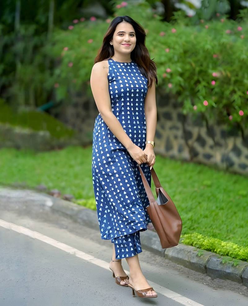 Beautiful blue cord set