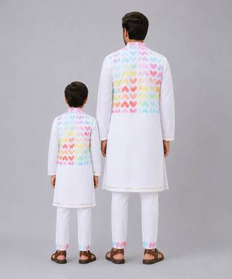 White heart printed cotton Men Kurta Set 2