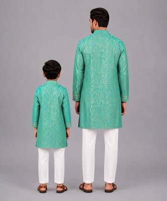 Turquoise blue embroidered cotton silk Men Kurta Set 2