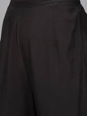 Women black regular thread work liva kurta with trousers & dupatta 3