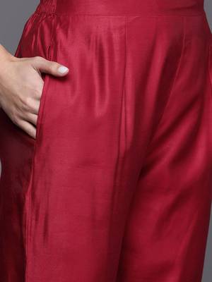 Women alina cut striped high slit thread work liva kurta with trousers & dupatta 4