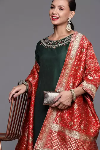 Women green thread work liva kurta with trousers & dupatta