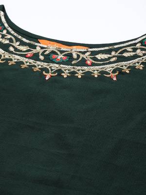 Women green thread work liva kurta with trousers & dupatta 3