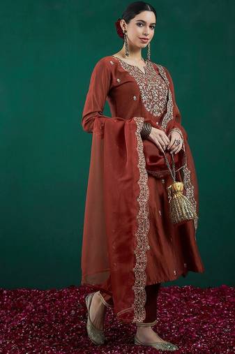 Ethnic motifs embroidered liva zari kurta with trousers & dupatta