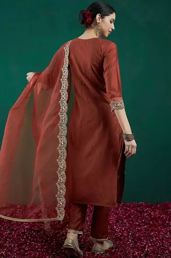 Ethnic motifs embroidered regular liva zari kurta with trousers & dupatta