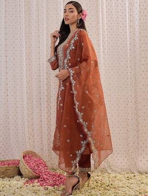 Ethnic motifs embroidered gotta patti kurta with trouser & dupatta 5