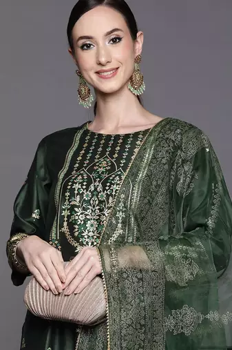 Women green ethnic motifs printed liva kurta with palazzos & with dupatta