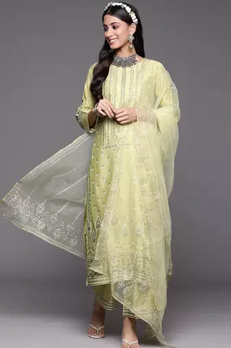 Women green floral printed liva kurta with palazzos & with dupatta