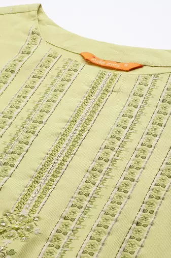 Women green floral printed liva kurta with palazzos & with dupatta