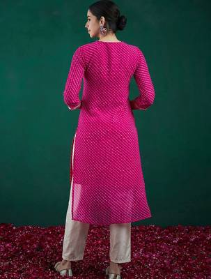 Leheriya printed thread work straight kurta 4