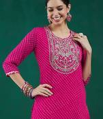 Leheriya printed thread work straight kurta