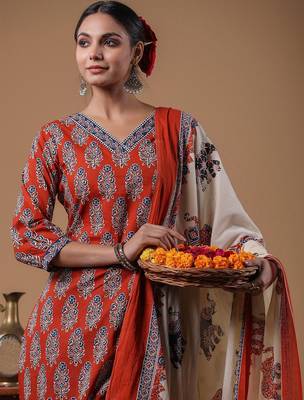 Women rust ethnic motifs printed cotton kurta with trousers & with dupatta 4