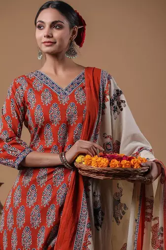 Women rust ethnic motifs printed regular pure cotton kurta with trousers & with dupatta