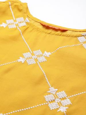 Women mustard yellow & white embroidered sequinned kurta with trousers 2