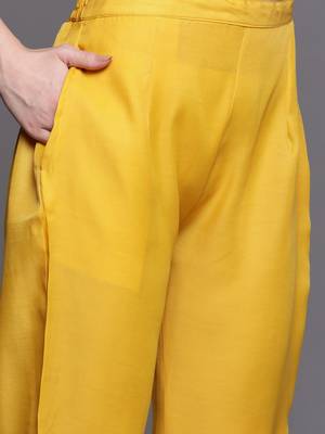Women mustard yellow & white embroidered sequinned kurta with trousers 3