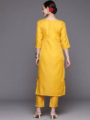 Women mustard yellow & white embroidered sequinned kurta with trousers 5