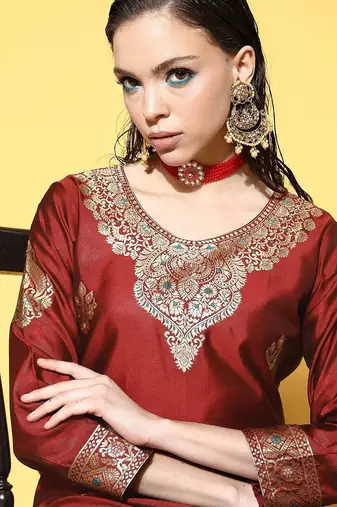 Women maroon & gold-toned ethnic motifs woven design kurta with palazzos