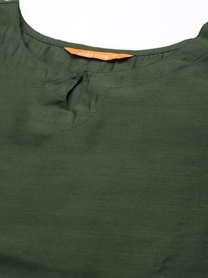 Women green sequinned liva kurta with palazzos & with dupatta 2