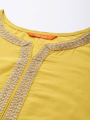 Ethnic motifs embroidered sequinned kurta with trousers & with dupatta 3