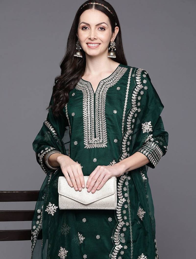 Women ethnic motifs embroidered gotta patti kurta with trousers & dupatta
