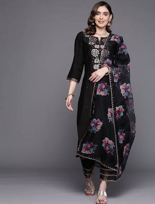 Floral embroidered thread work liva kurta with trousers & with dupatta 1