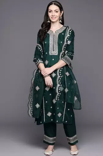 Women ethnic motifs embroidered gotta patti kurta with trousers & dupatta