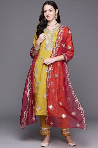 Women ethnic motifs embroidered gotta patti kurta with trousers & dupatta