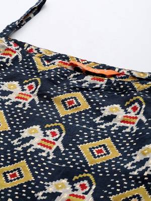 Women blue ethnic motifs printed kurta with trousers & with dupatta 2