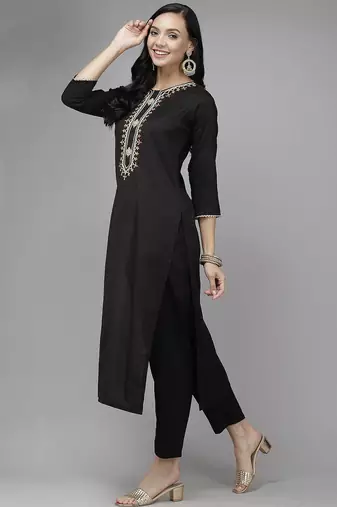 Embroidered sequinned kurta with trousers & dupatta