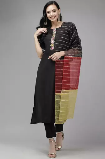Women round neck embroidered liva kurta & trousers with dupatta