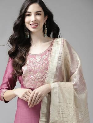 Women pink yoke design kurta with palazzos & dupatta 2