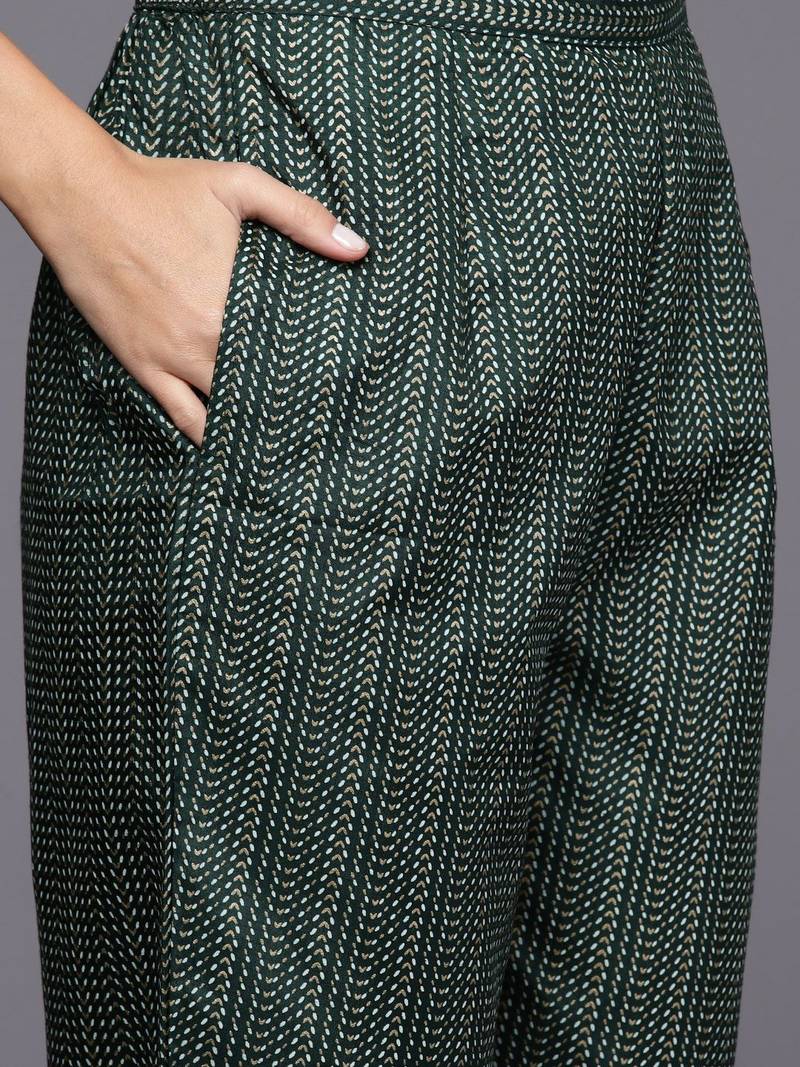 Women printed regular kurta with trousers
