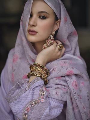 Lavender & pink floral embroidered thread work linen kurta set 2