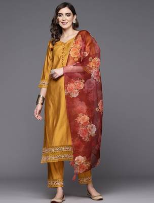 Women embroidered liva kurta with trousers & dupatta 1