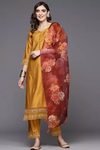 Women embroidered liva kurta with trousers & dupatta