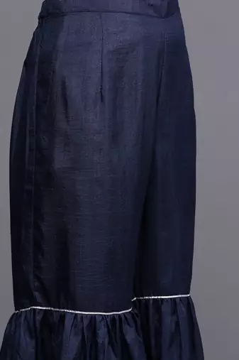 Women blue dyed kurta with sharara