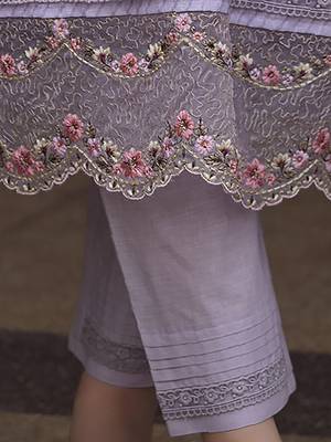 Lavender & pink floral embroidered thread work linen kurta set 5