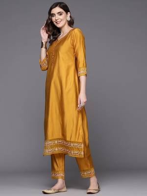 Women embroidered liva kurta with trousers & dupatta 5