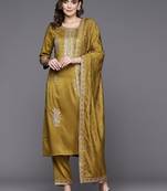 Women ethnic motifs embroidered sequinned kurta with trousers & dupatta