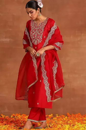 Floral embroidered regular sequinned kurta with palazzos & dupatta